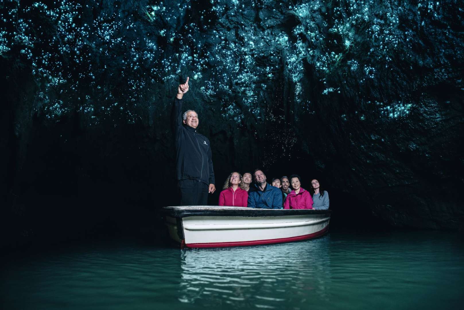 Boat trip through the  Waitomo Glowworm Caves